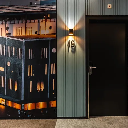 Onderwijshotel De Rooi Pannen 3* Αϊντχόφεν