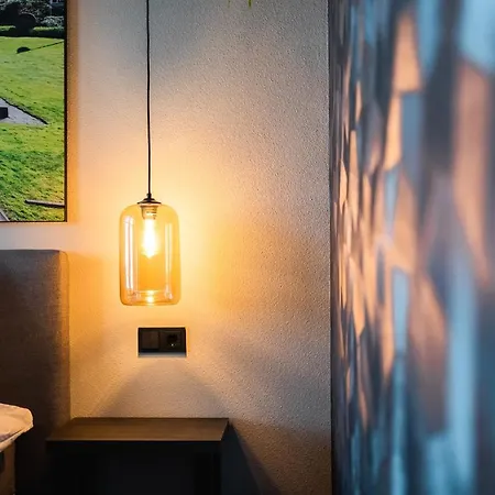 Ξενοδοχείο Onderwijshotel De Rooi Pannen Αϊντχόφεν