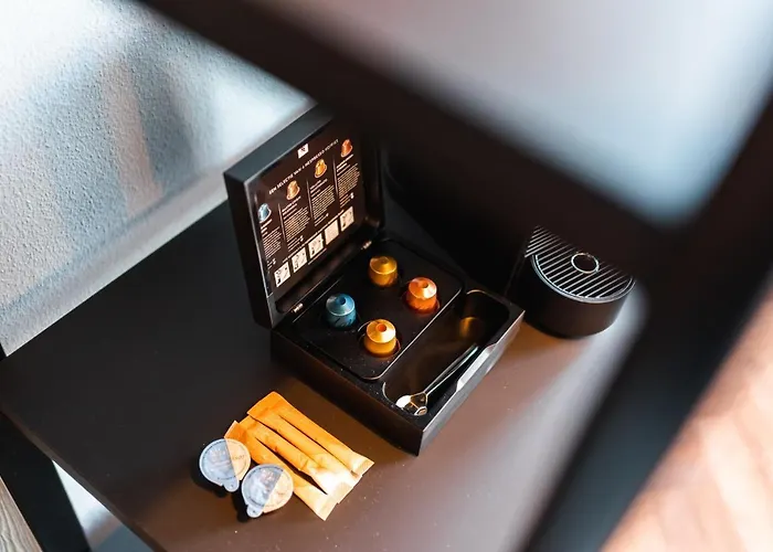 Onderwijshotel De Rooi Pannen Ξενοδοχείο Αϊντχόφεν