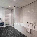 Onderwijshotel De Rooi Pannen 3*