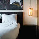 Szálloda Onderwijshotel De Rooi Pannen 3*