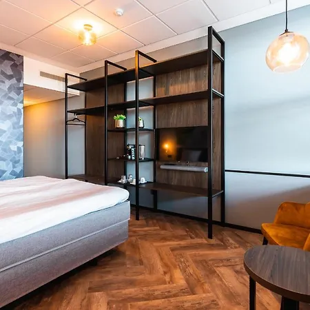 Onderwijshotel De Rooi Pannen Hotel 3*