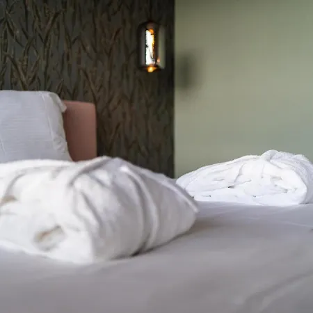 Onderwijshotel De Rooi Pannen 3*