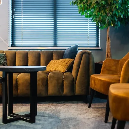 Onderwijshotel De Rooi Pannen 3*