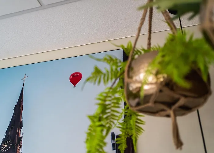 Onderwijshotel De Rooi Pannen 酒店 3*