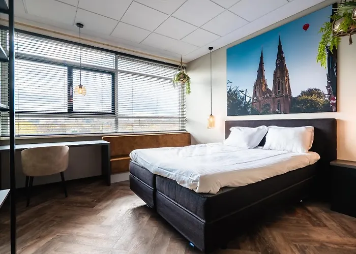 酒店 Onderwijshotel De Rooi Pannen