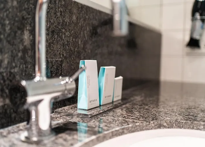 Onderwijshotel De Rooi Pannen 酒店 埃因霍温