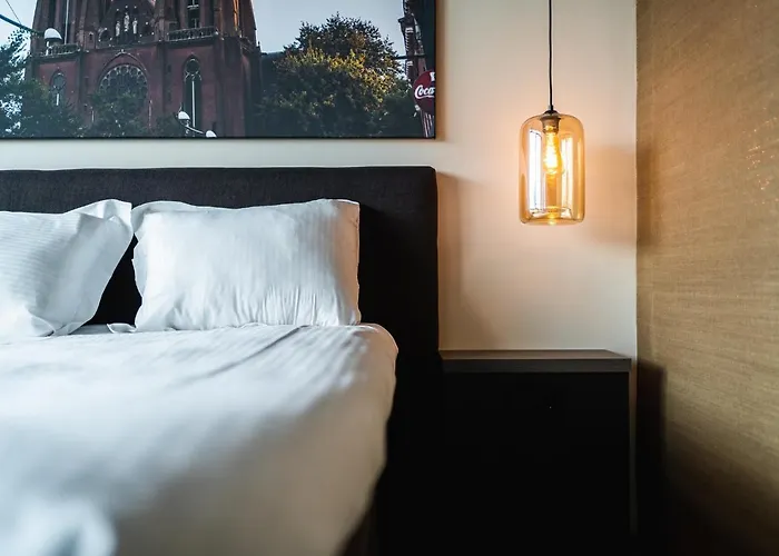 酒店 Onderwijshotel De Rooi Pannen 3*