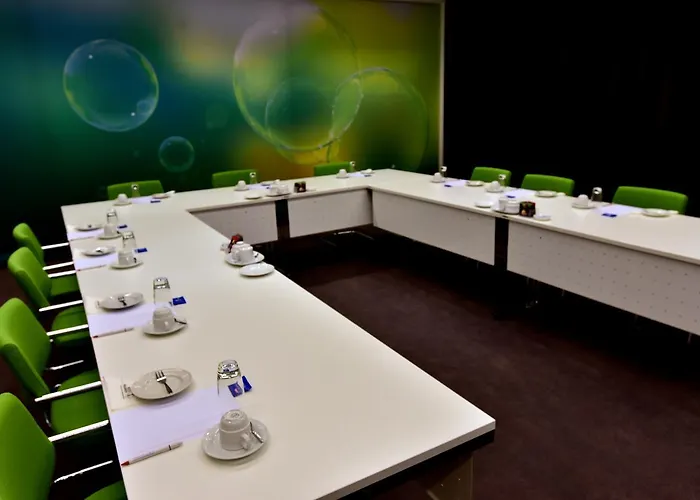 Hotel Onderwijshotel De Rooi Pannen 3*