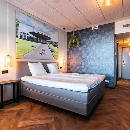Hotel Onderwijshotel De Rooi Pannen 3*