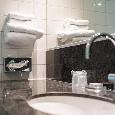 Onderwijshotel De Rooi Pannen 3*