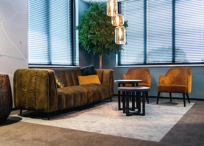 Hotel Onderwijshotel De Rooi Pannen 3*