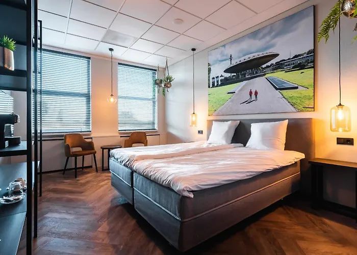 Hotel Onderwijshotel De Rooi Pannen 3*